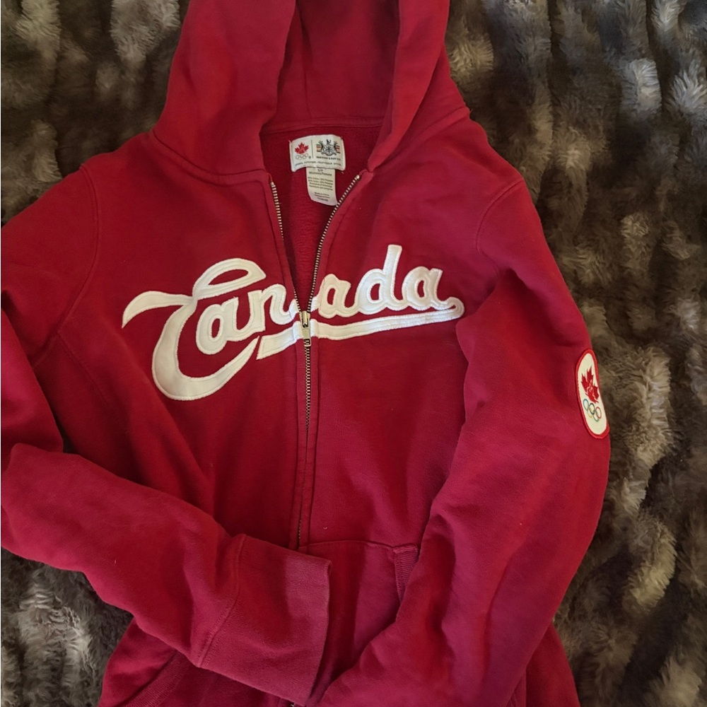 red canada olympics zip up